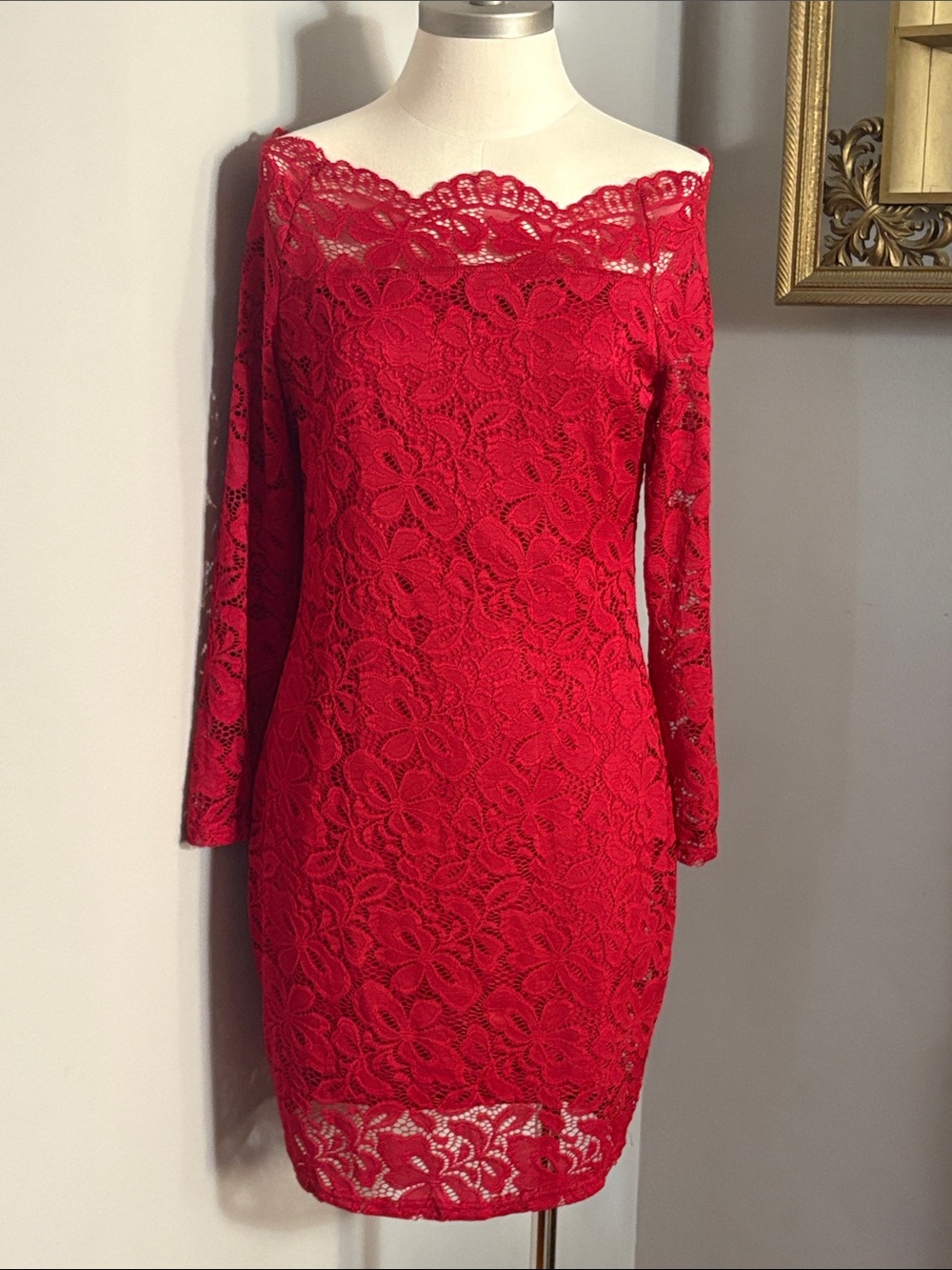 NEW ACEVOG Size Medium Off-Shoulder Red Lace Sheath Dress NWT